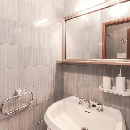 Easywelcome Casartelli Flat * בלאג'יו